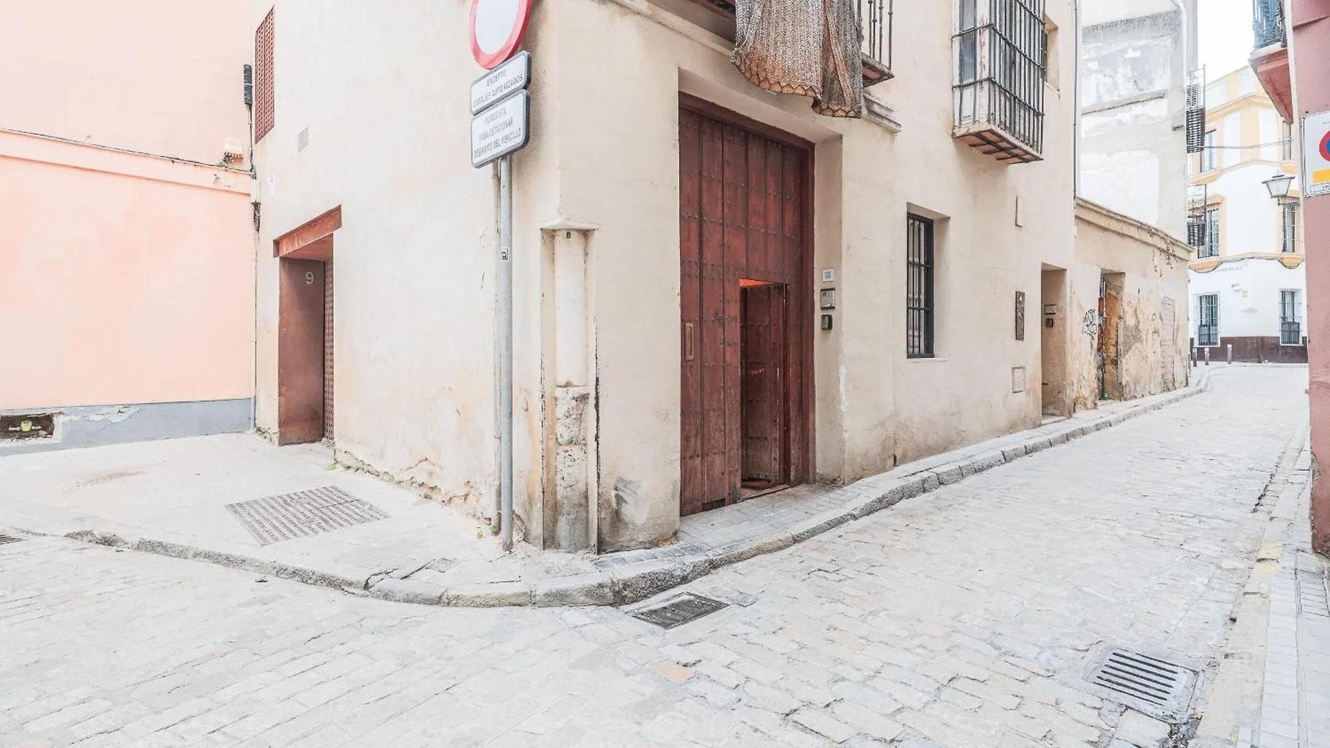 La Casa Del Arquitecto Restaurador Apartment Seville 0*,  Spain
